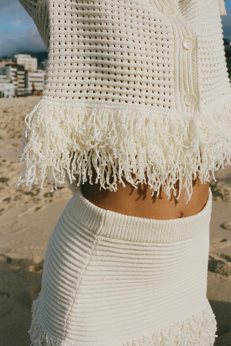 Checked Knit Vest with Fringe