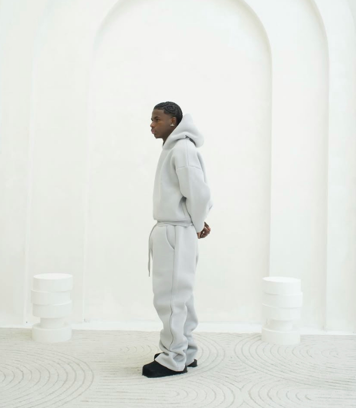 SET MONOCHROME JOGGING & HOODIES