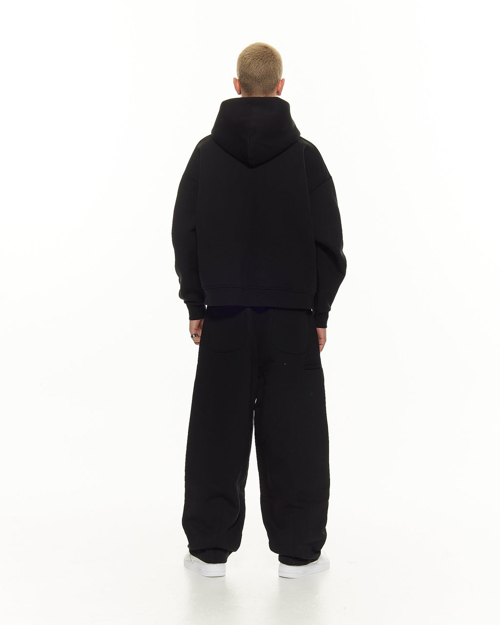 Comfort Joggers – Straight Fit – Black