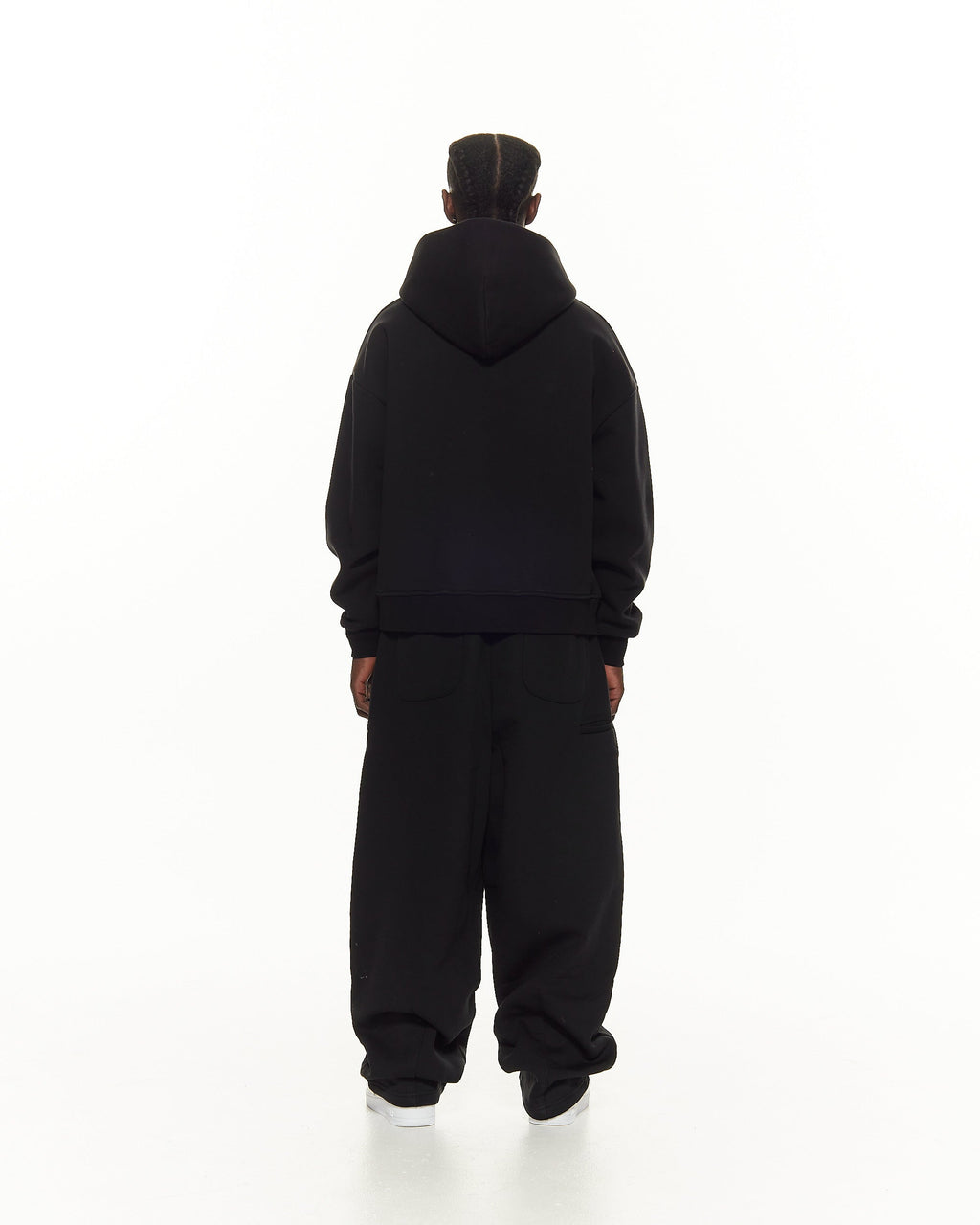 Comfort Joggers – Straight Fit – Black