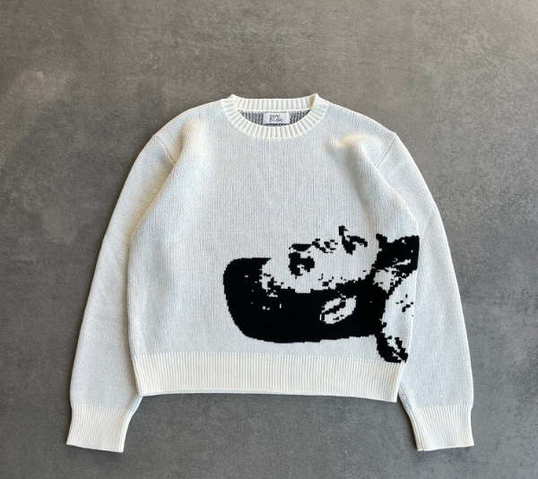 White Knit Top “Pixel Art” – 87534
