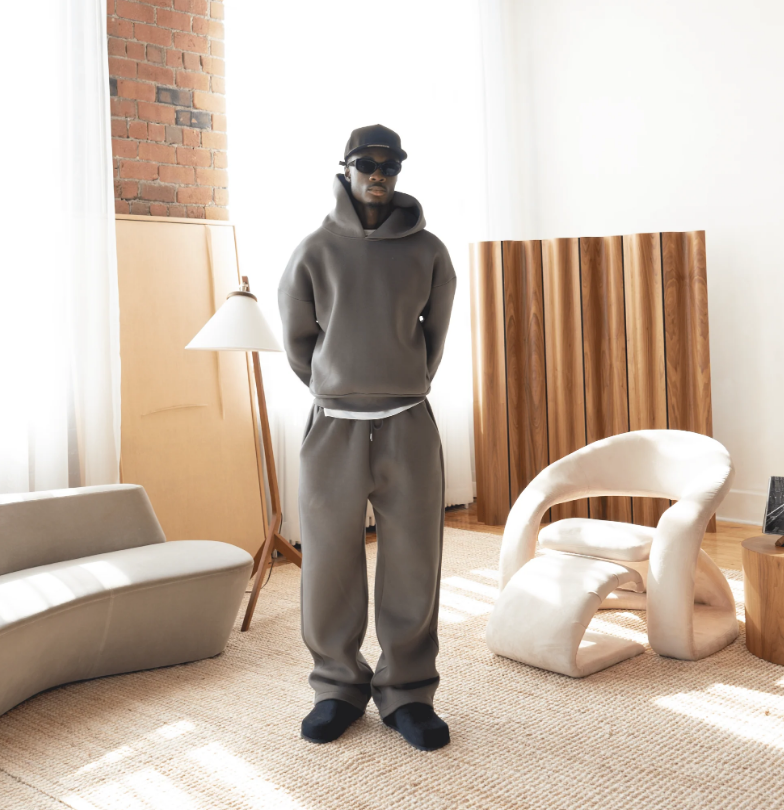 SET MONOCHROME JOGGING & HOODIES