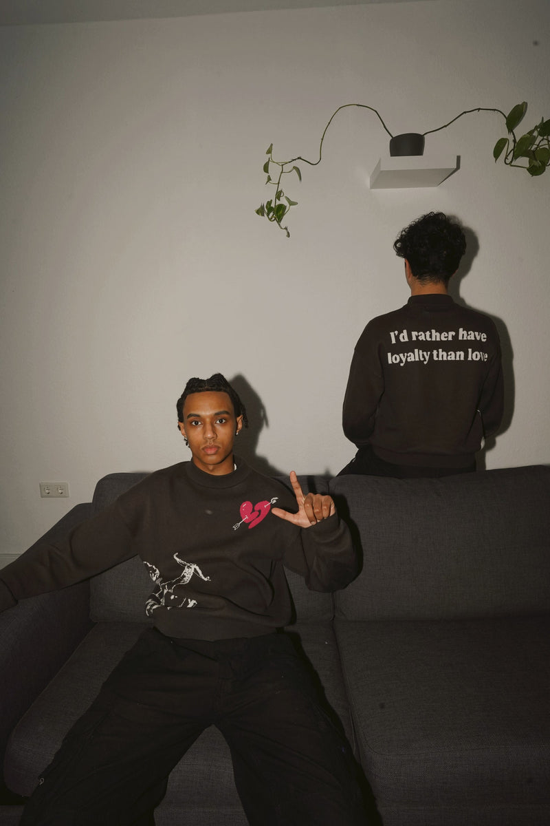 Oversized Knit “Arrow of Love” – 244574